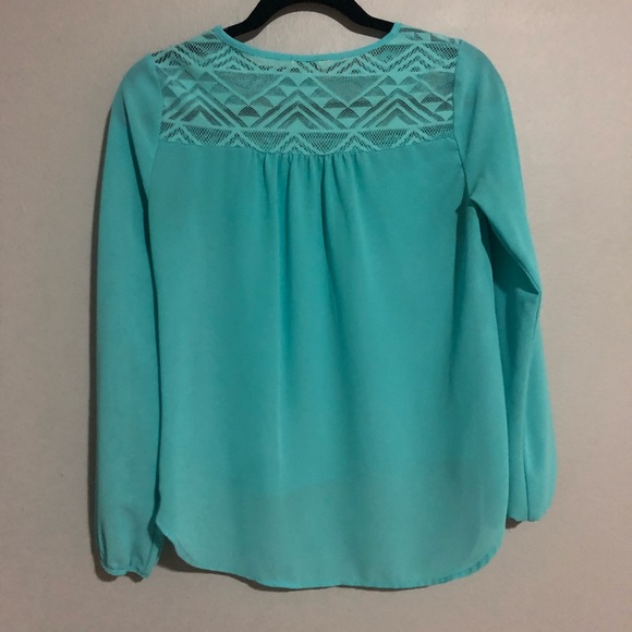 Turquoise blue top - Picture 3 of 4